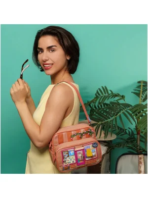 K15393531BorsaBeaVendulaVoyageVendulalondon_2